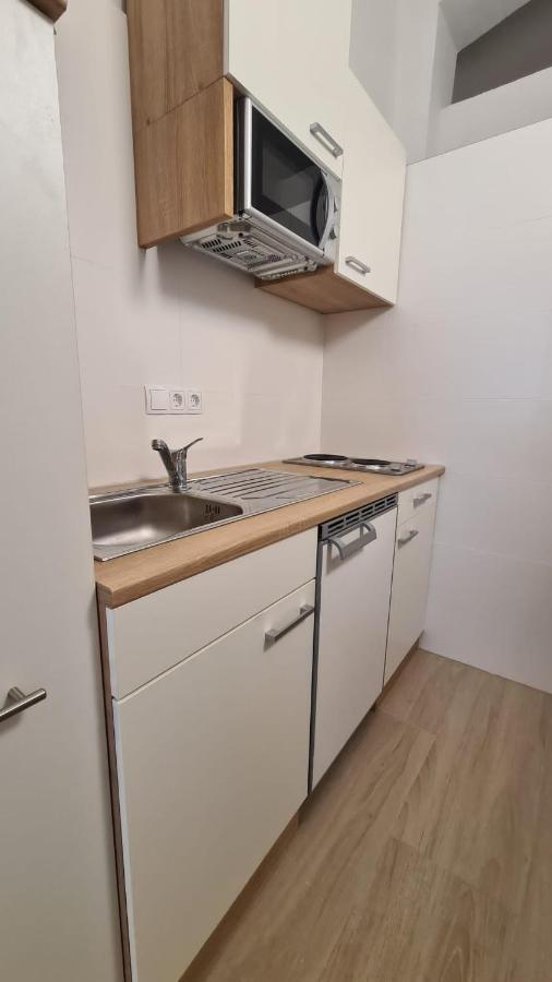 City Apartment Mit Direktzugang Bécs Kültér fotó