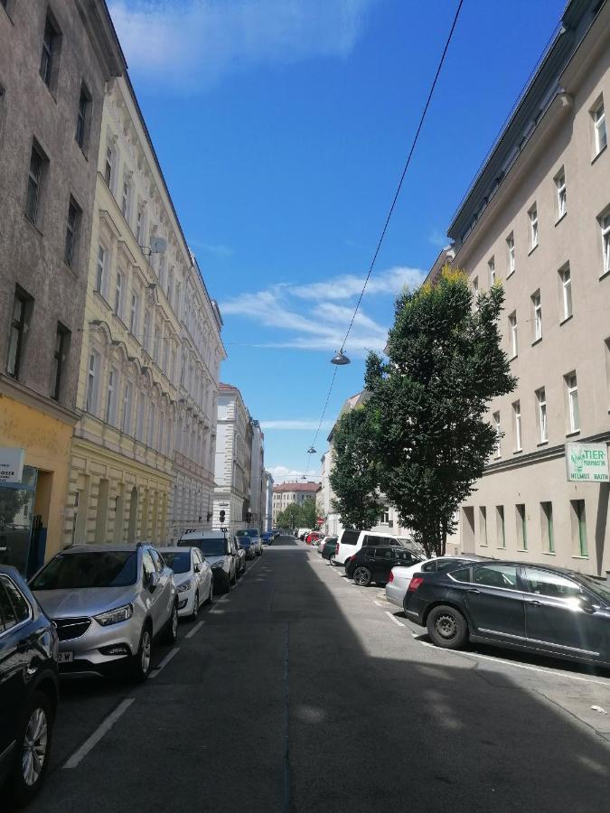 City Apartment Mit Direktzugang Bécs Kültér fotó
