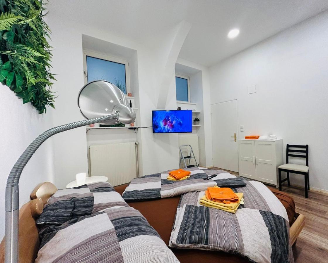 City Apartment Mit Direktzugang Bécs Kültér fotó