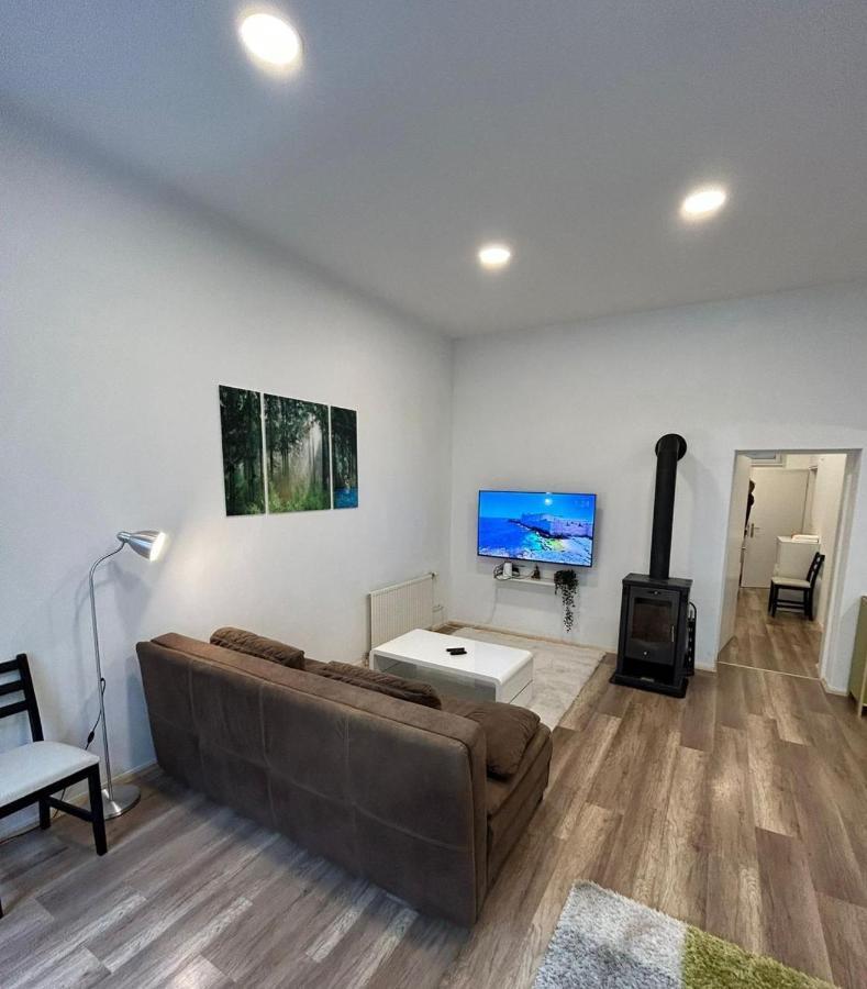 City Apartment Mit Direktzugang Bécs Kültér fotó
